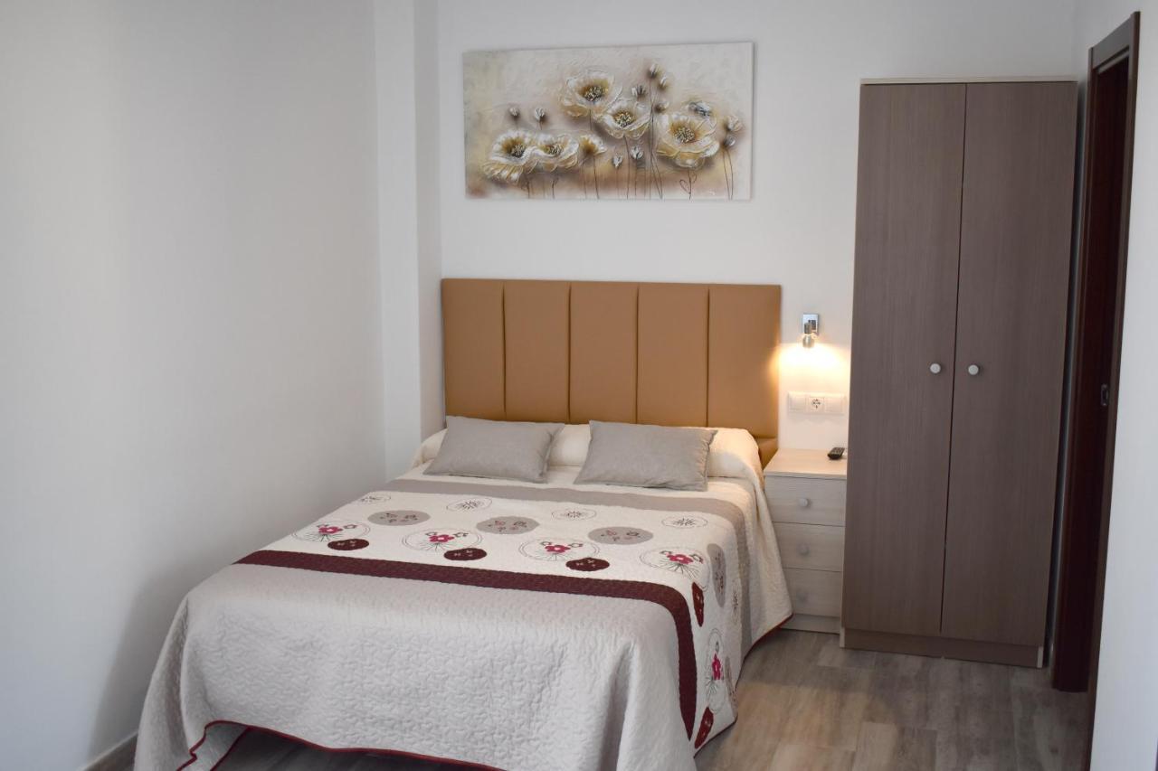 Iznajar Suites Bagian luar foto