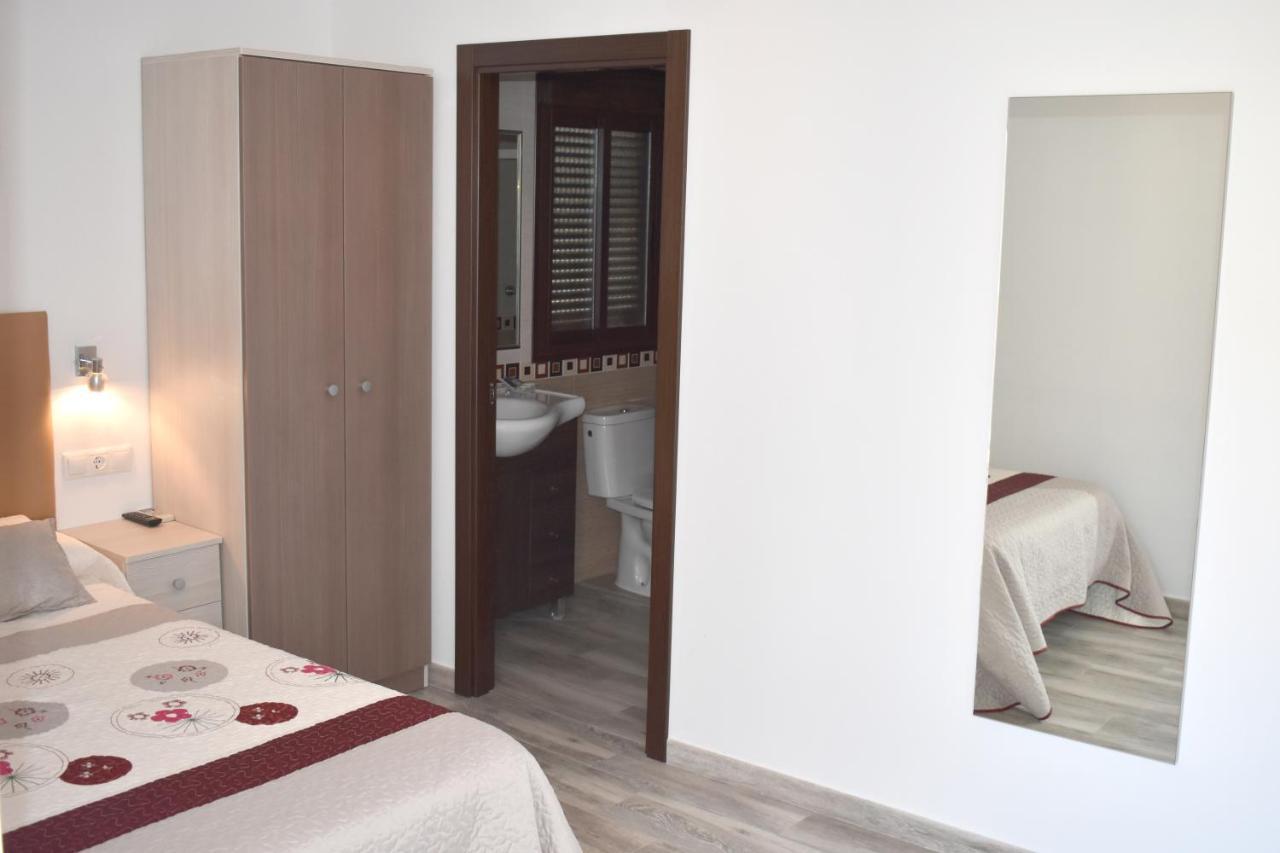 Iznajar Suites Bagian luar foto
